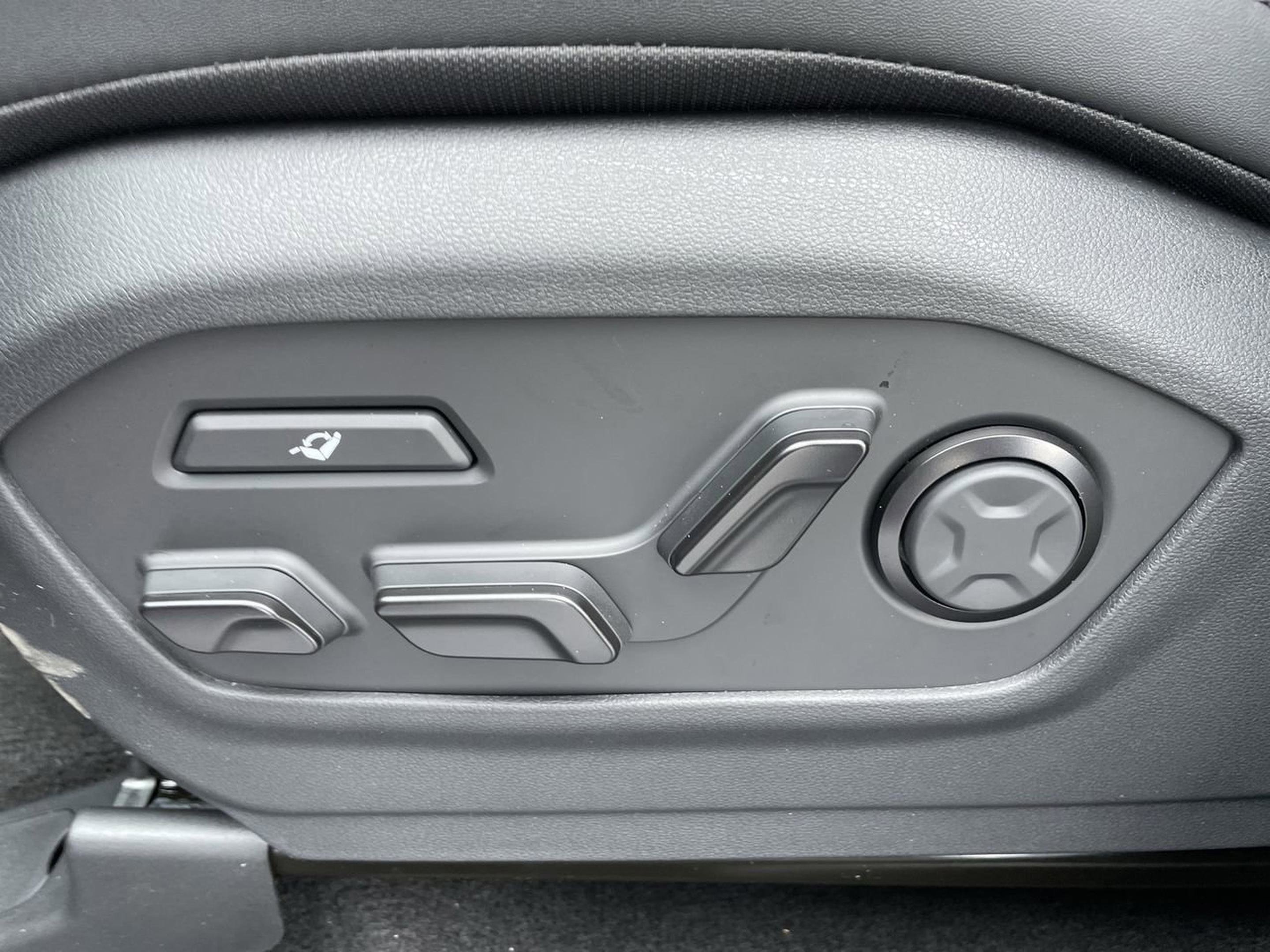 New 2026 Hyundai Santa Fe Calligraphy image 13