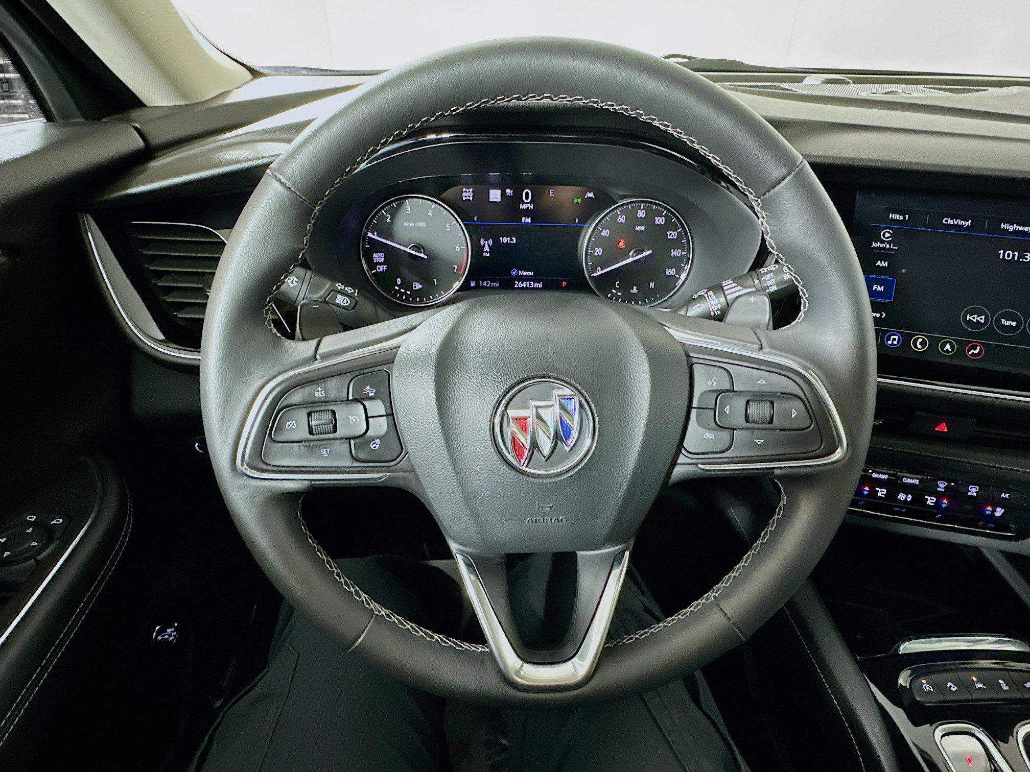 Used 2023 Buick Envision Avenir AWD/4WD image 11