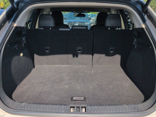 Used 2022 Lincoln Nautilus FWD w/ Premium Package image 13