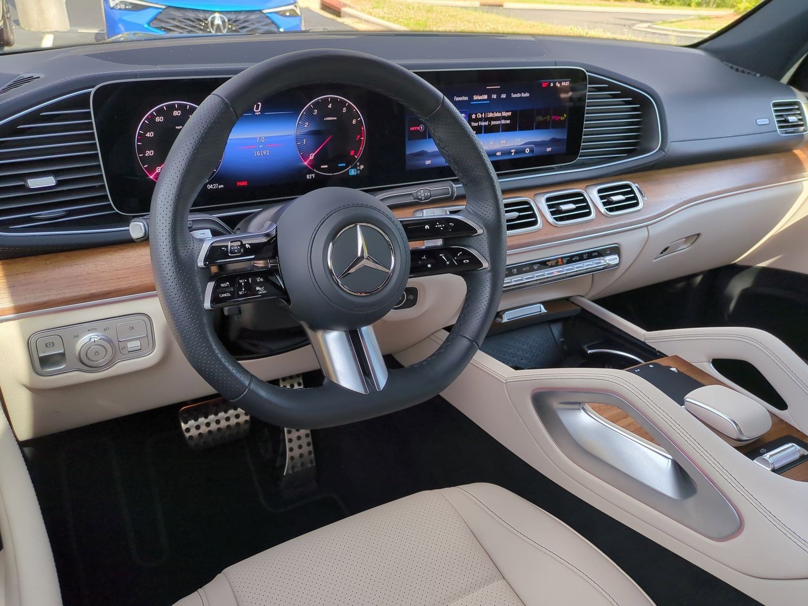 Used 2025 Mercedes-Benz GLS 450 4MATIC image 30