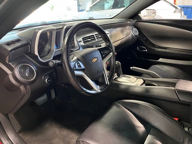 Used 2015 Chevrolet Camaro LT RWD image 14