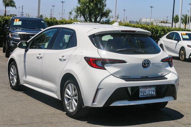 Used 2025 Toyota Corolla SE w/ SE Package FWD image 8