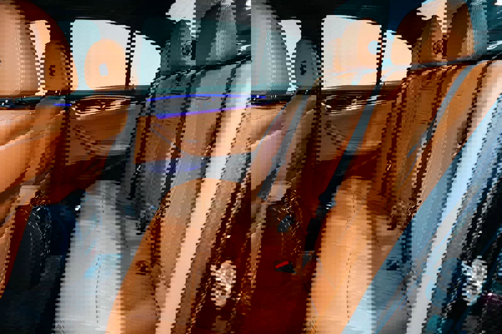 Used 2022 BMW 540i w/ M Sport Package RWD image 18