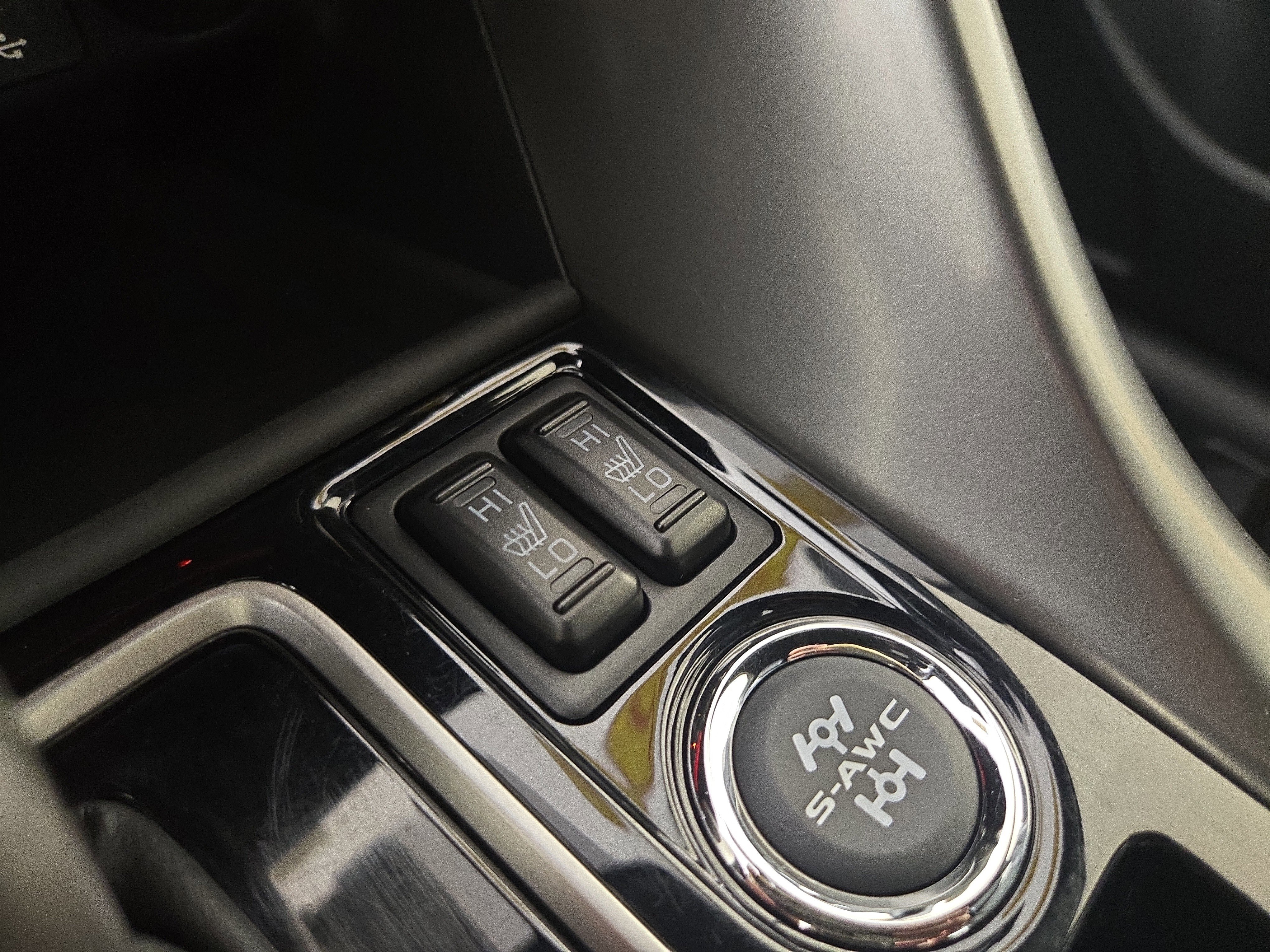 Used 2025 Mitsubishi Eclipse Cross Black Edition image 26