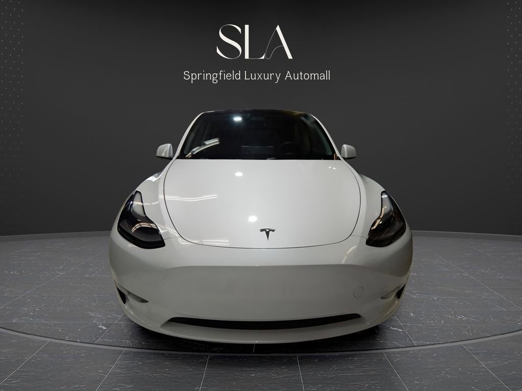 Used 2023 Tesla Model Y Long Range AWD/4WD image 2