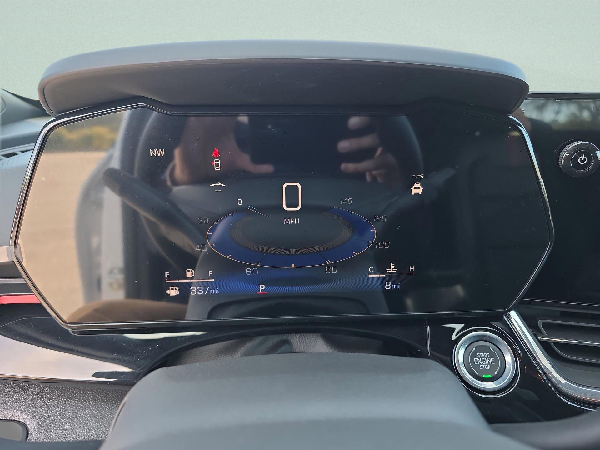 New 2026 Chevrolet Trax RS w/ Sunroof Package image 30