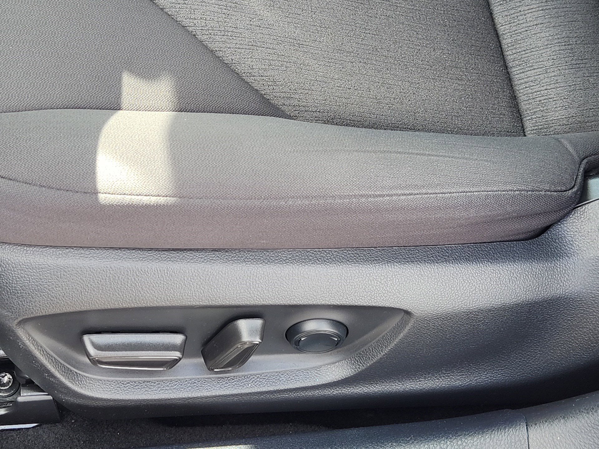 Certified 2022 Toyota Camry LE FWD image 18