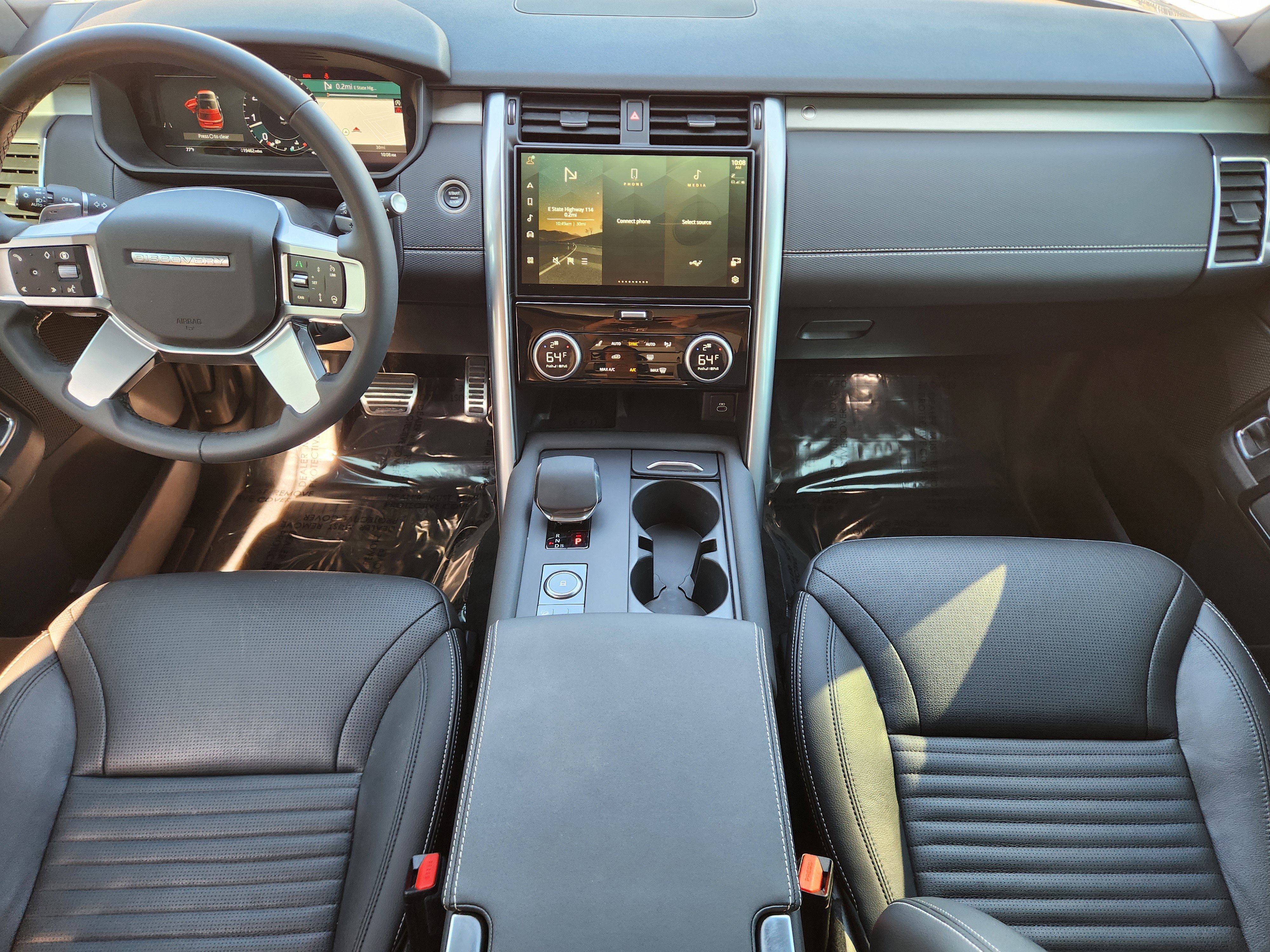 Certified 2024 Land Rover Discovery Dynamic SE image 28