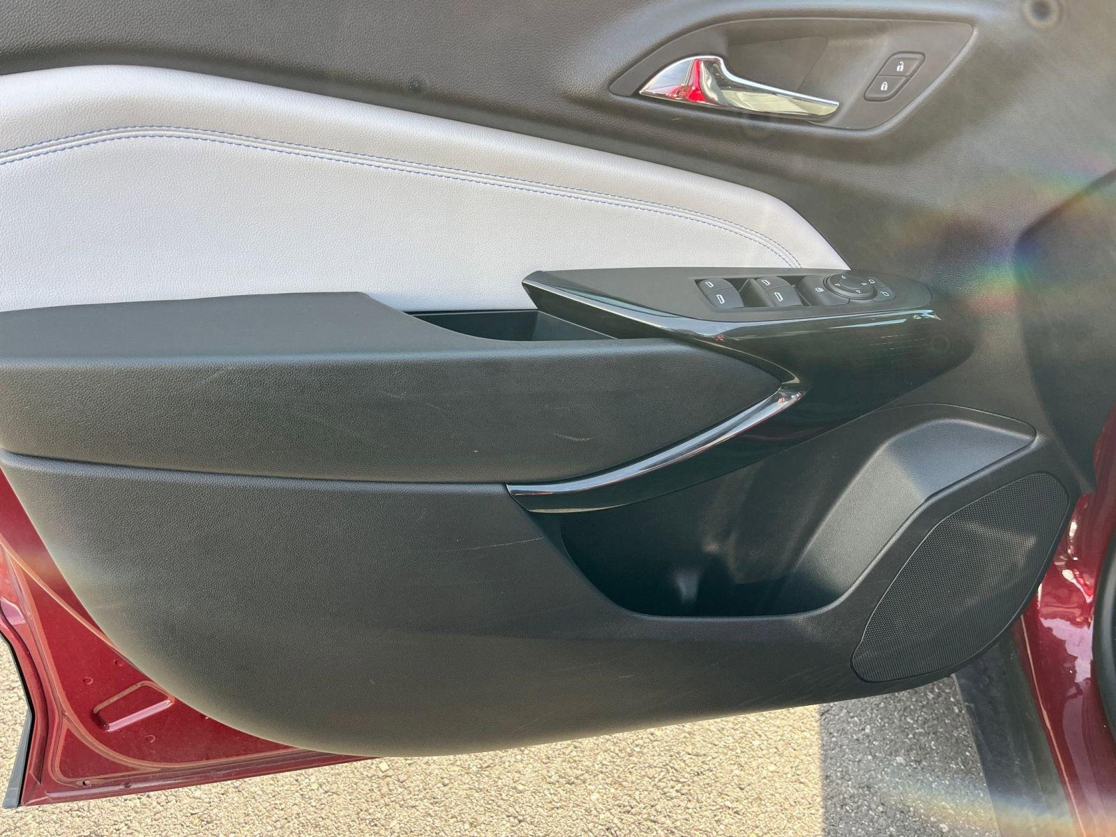 Used 2025 Chevrolet Trax LT w/ LT Convenience Package image 20