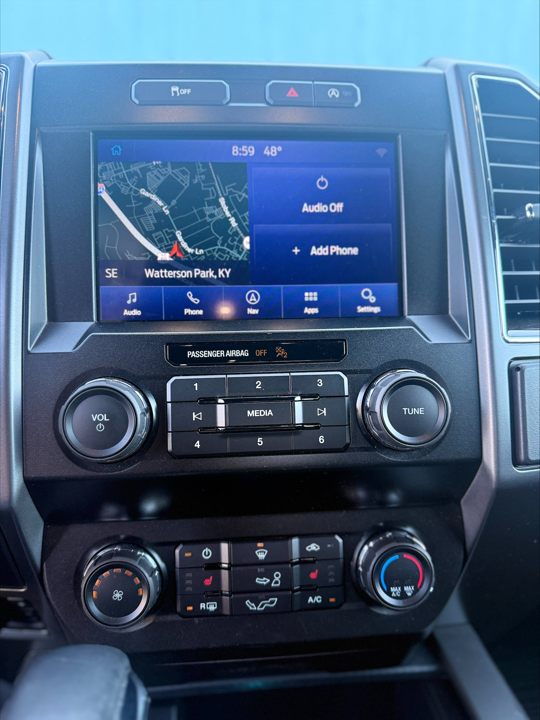 Used 2020 Ford F150 XLT w/ Equipment Group 302A Luxury AWD/4WD image 4
