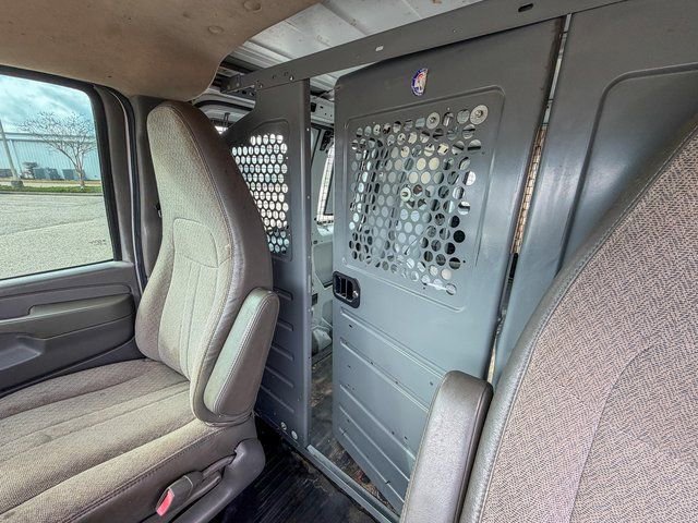 Used 2013 GMC Savana 1500 RWD image 14