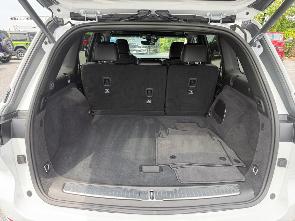 Used 2023 Jeep Grand Cherokee Overland AWD/4WD image 17
