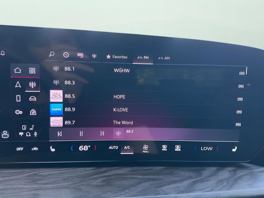 Used 2025 Audi Q5 Premium w/ Convenience Package image 12