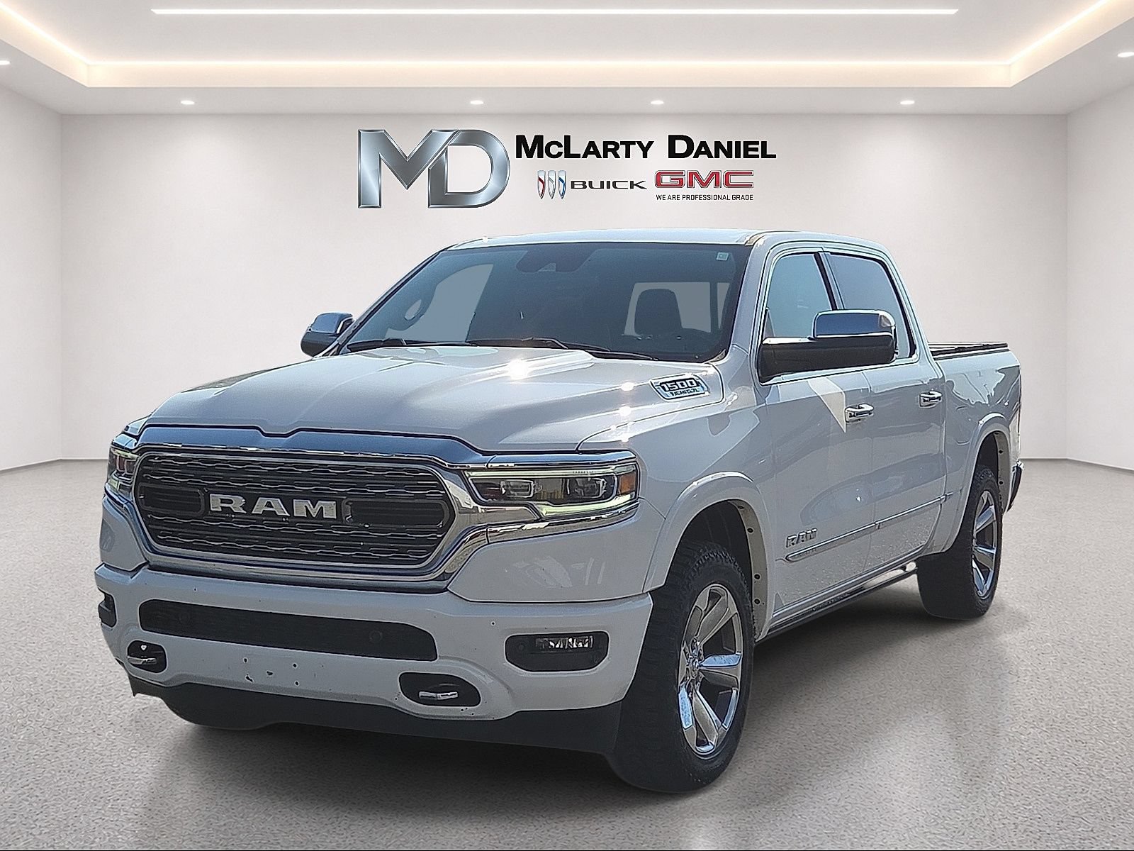 Used 2020 RAM 1500 Limited AWD/4WD image 3