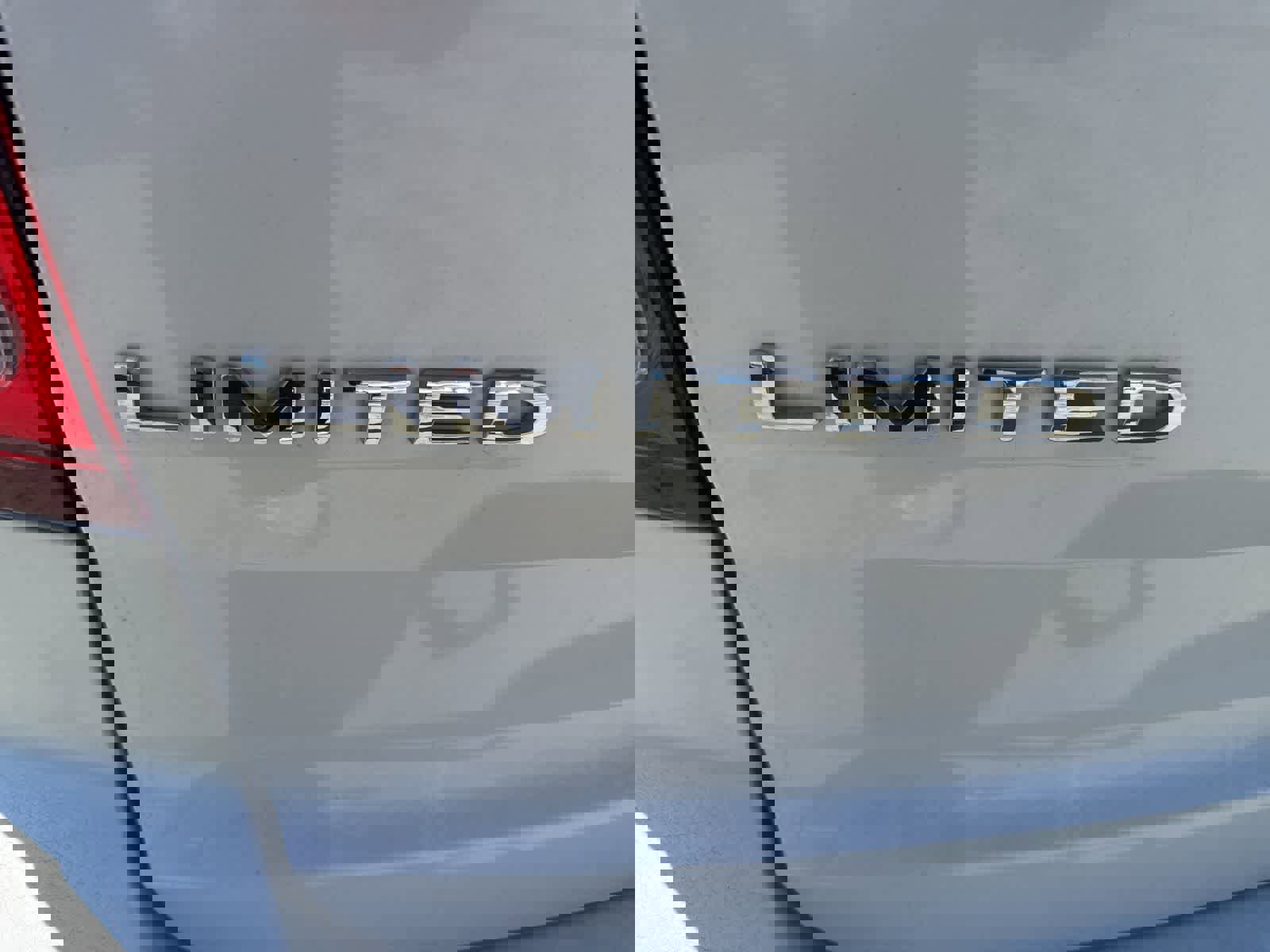 Used 2013 Ford Explorer Limited image 11