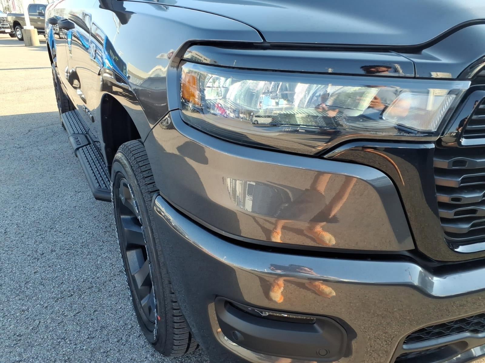 New 2026 RAM 1500 Express AWD/4WD image 23