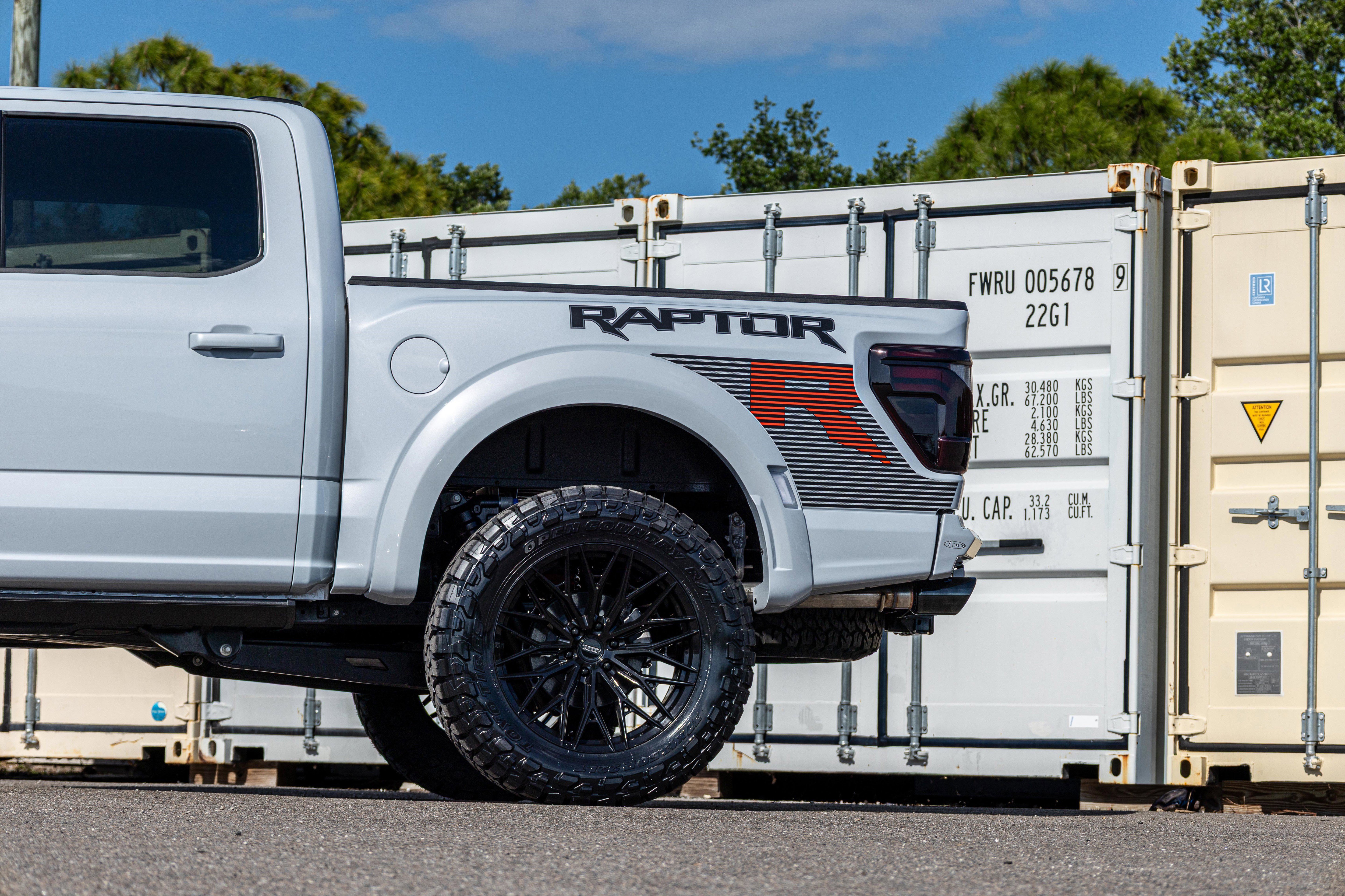 New 2025 Ford F150 Raptor w/ Equipment Group 803A Raptor R AWD/4WD image 39