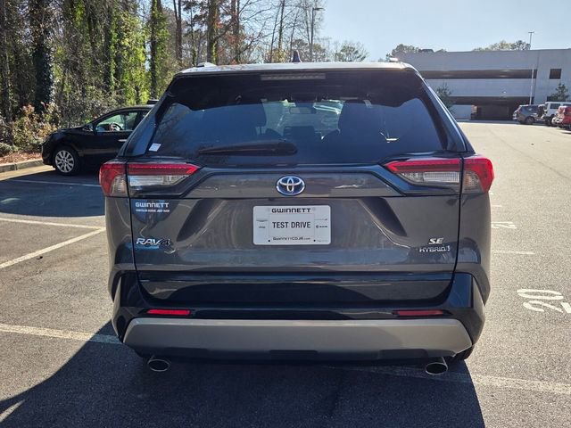 Used 2022 Toyota RAV4 SE image 7