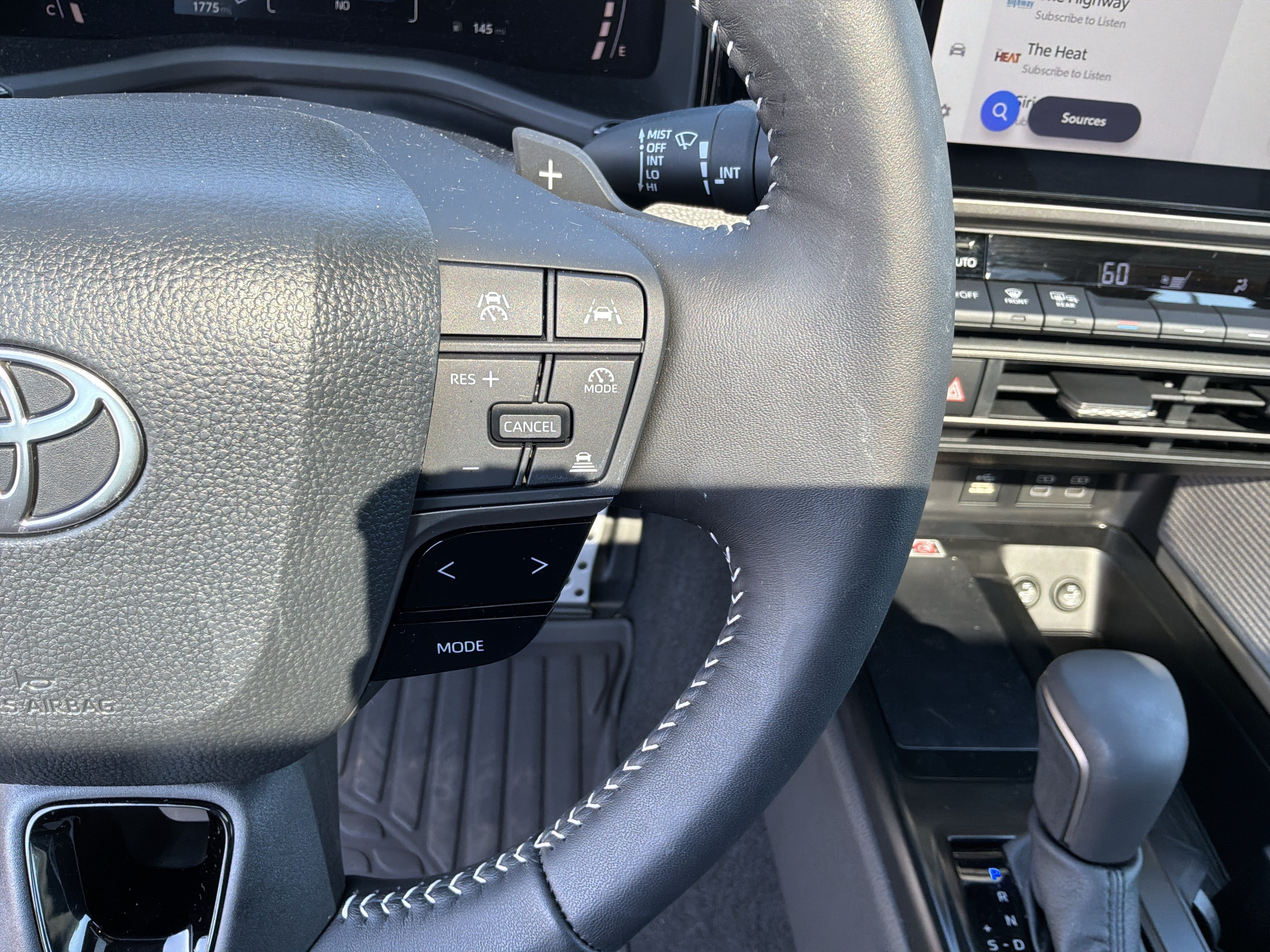 Used 2026 Toyota Camry SE w/ Multimedia Upgrade Package FWD image 20