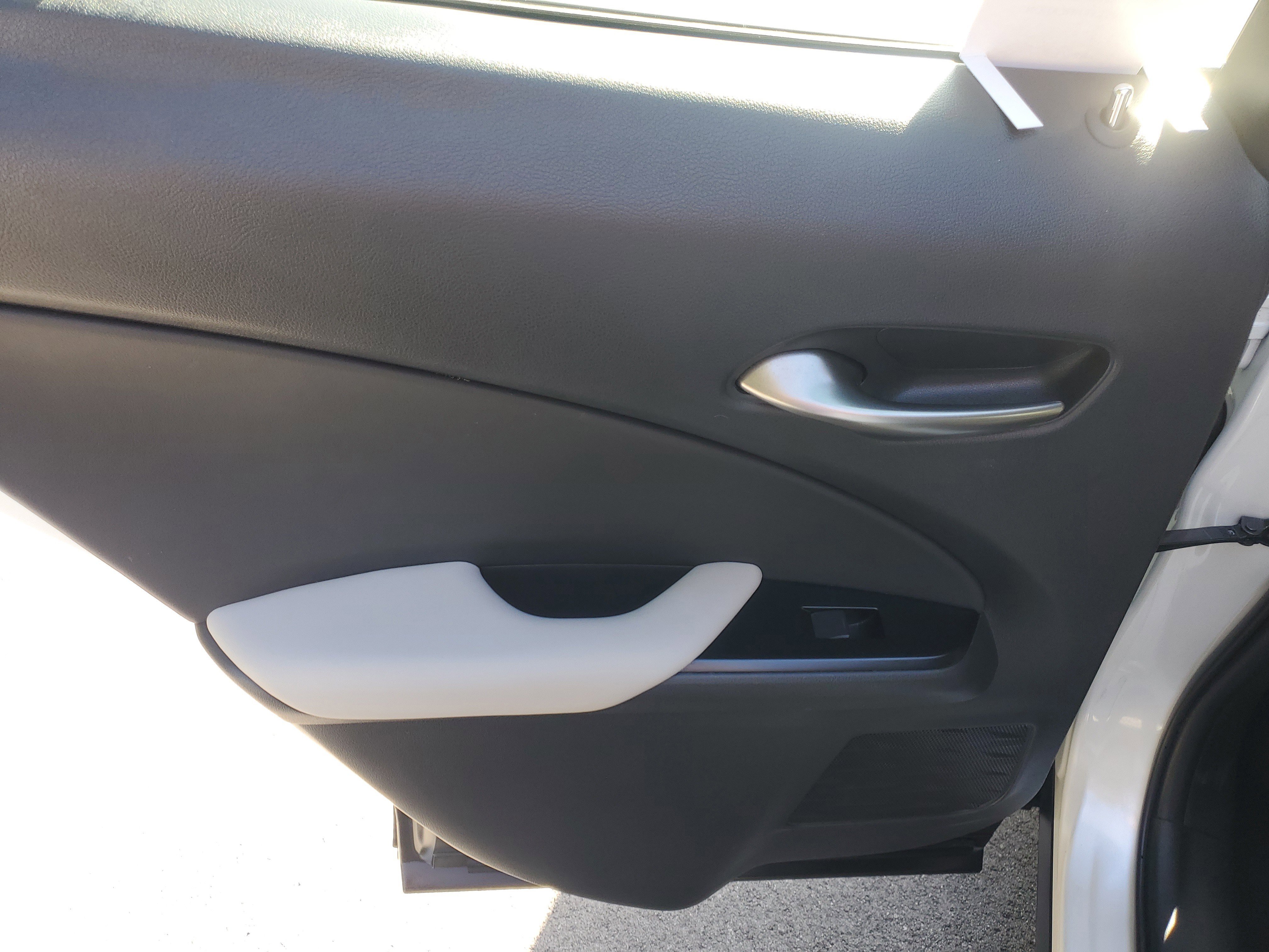 Certified 2022 Lexus UX 200 image 13