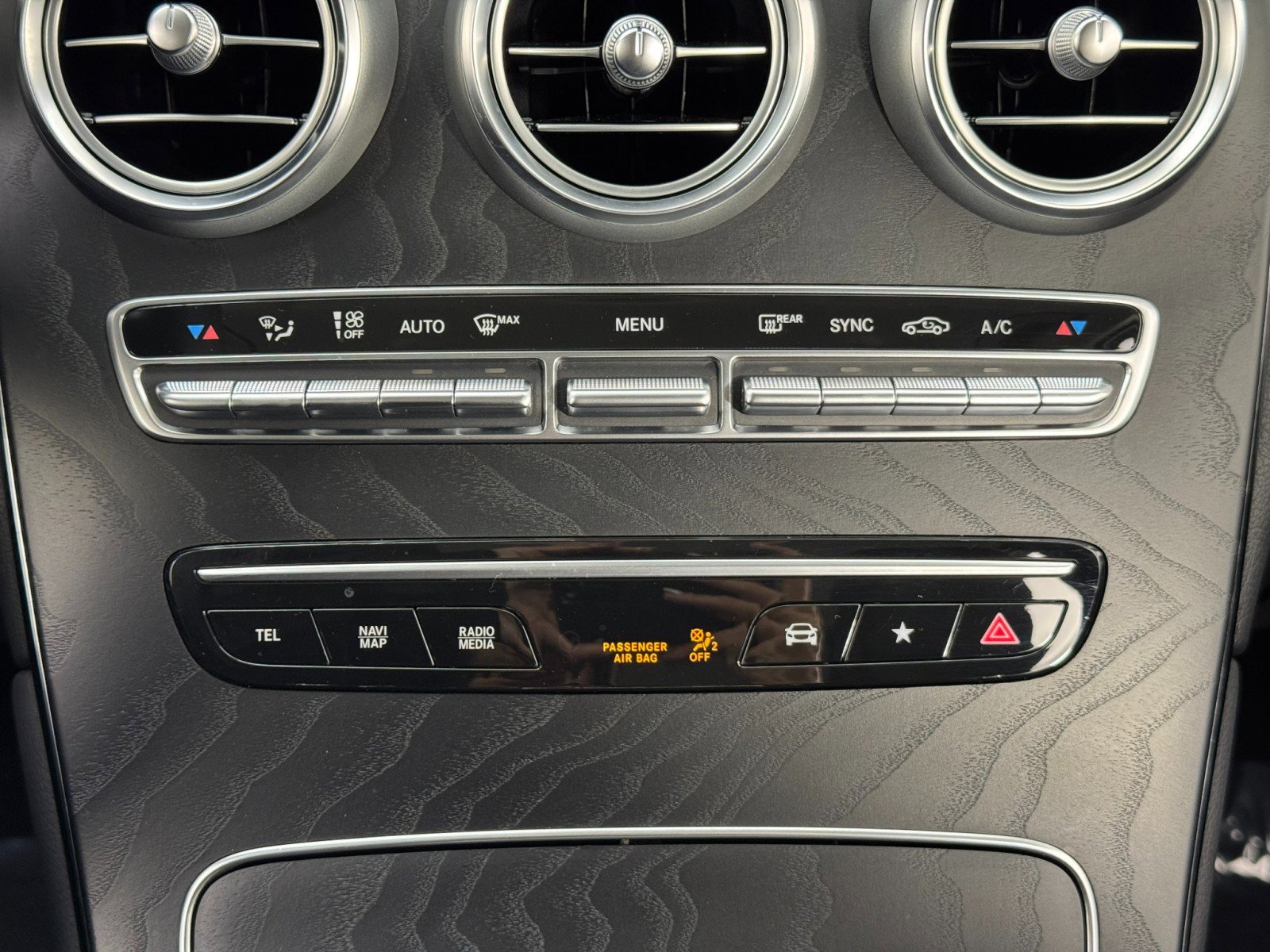 Used 2021 Mercedes-Benz GLC 300 image 29