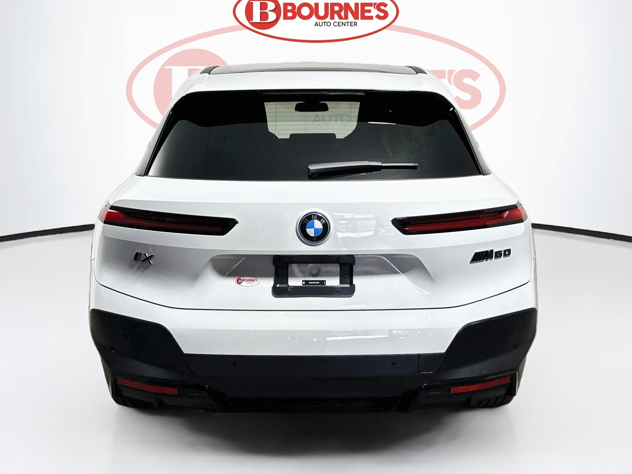 Used 2024 BMW iX xDrive50 AWD/4WD image 11