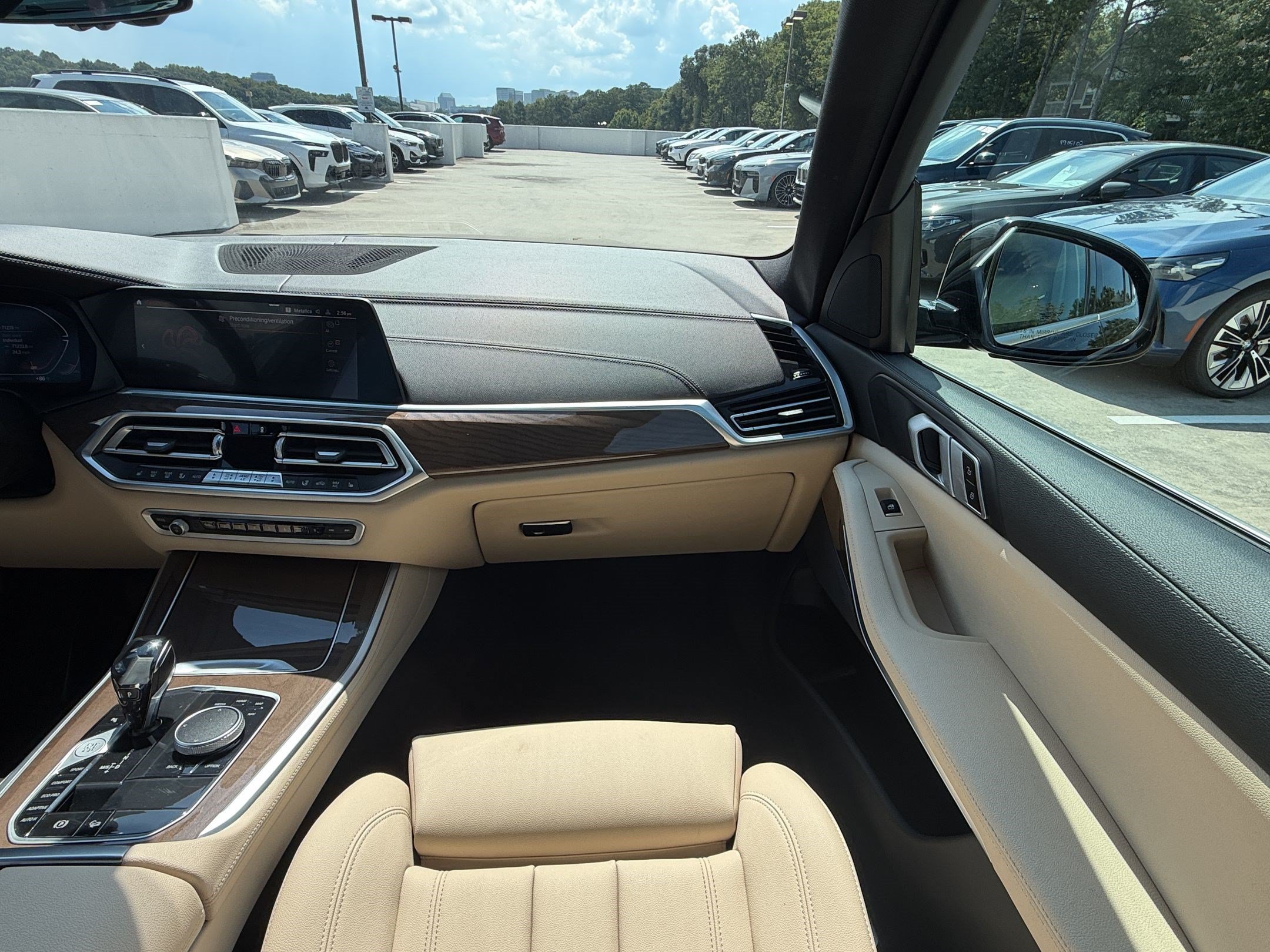 Used 2021 BMW X5 xDrive40i w/ Convenience Package AWD/4WD image 30