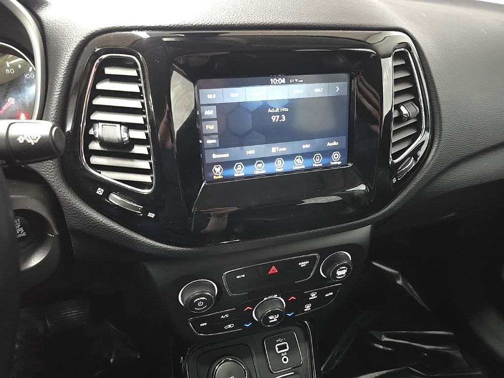 Used 2020 Jeep Compass Latitude image 24