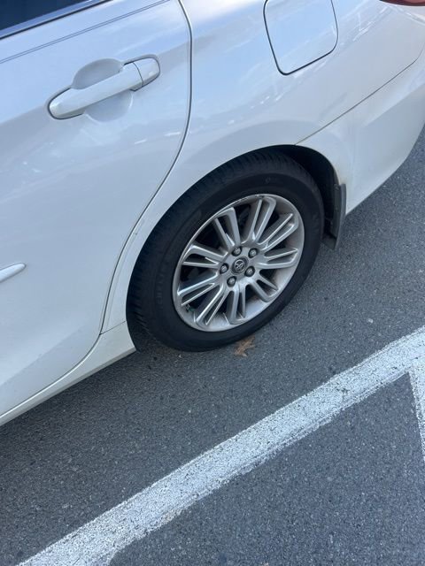 Used 2016 Toyota Camry XLE w/ Moonroof Package image 7