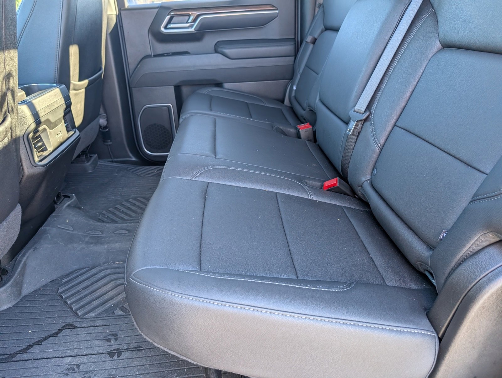 Used 2025 Chevrolet Silverado 1500 LT w/ All Star Edition Plus image 9