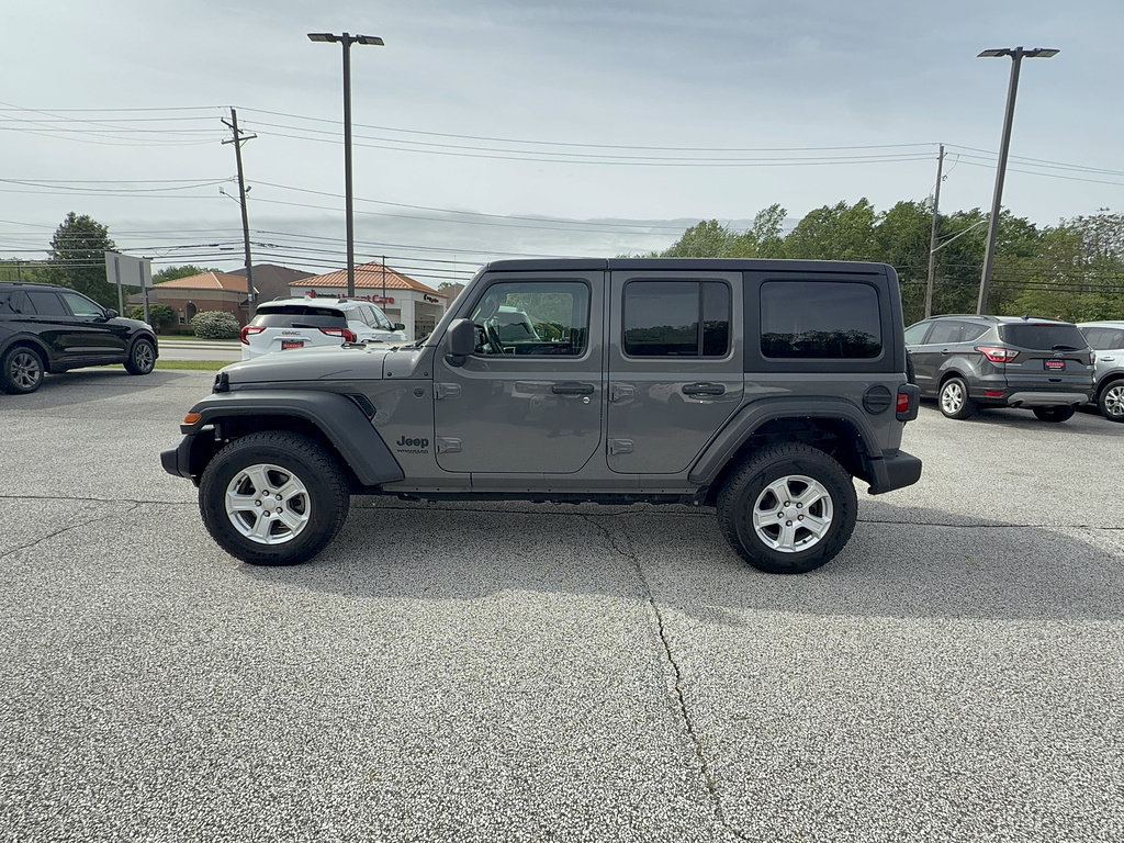 Used 2022 Jeep Wrangler Unlimited Sport AWD/4WD image 2