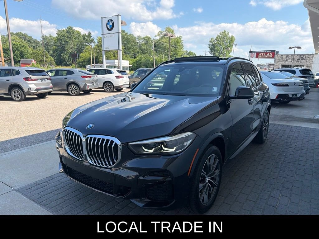 Used 2022 BMW X5 xDrive40i w/ M Sport Package AWD/4WD image 3