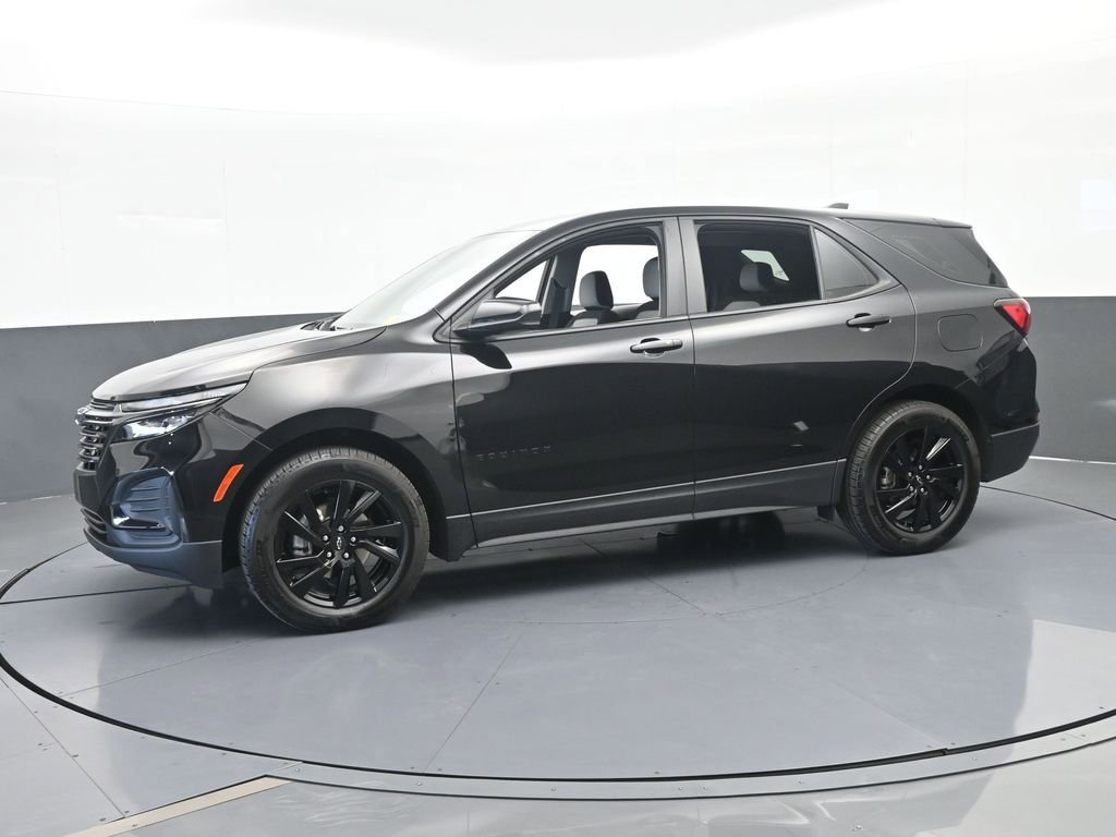 Used 2024 Chevrolet Equinox LS w/ Midnight Edition FWD image 2
