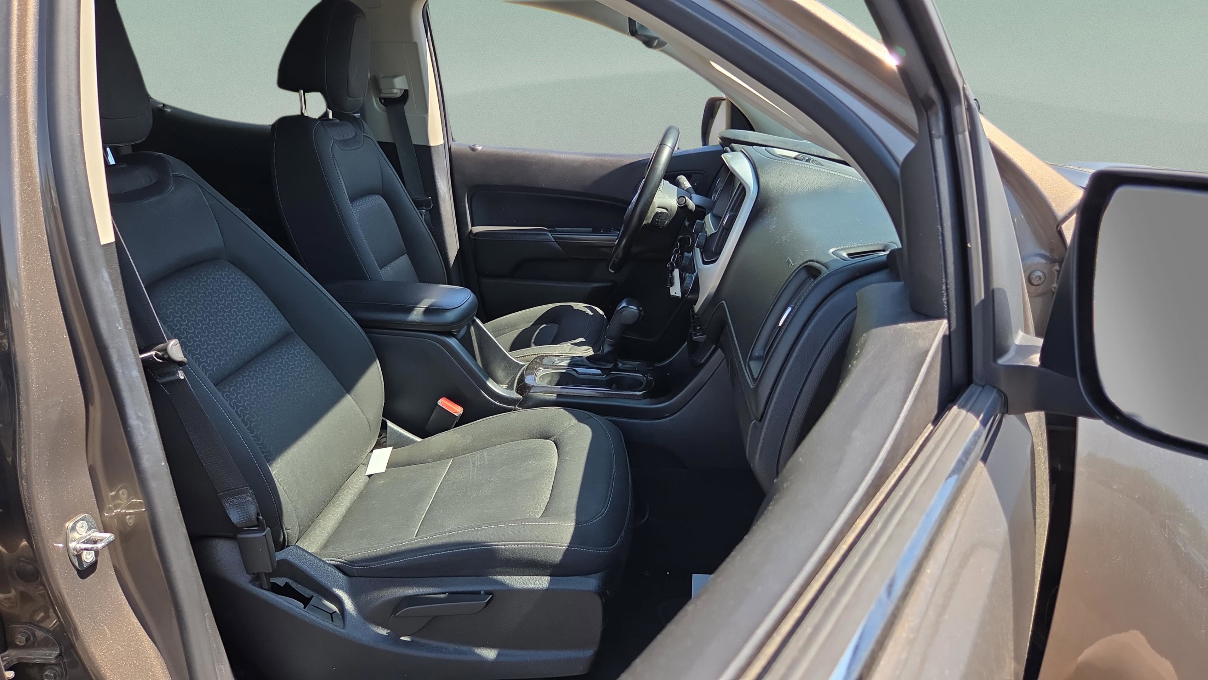 Used 2016 GMC Canyon SLE w/ SLE Convenience Package image 21