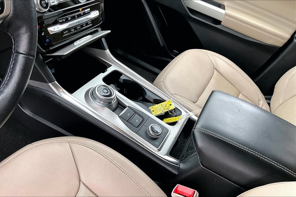 Used 2022 Ford Explorer Limited AWD/4WD image 14