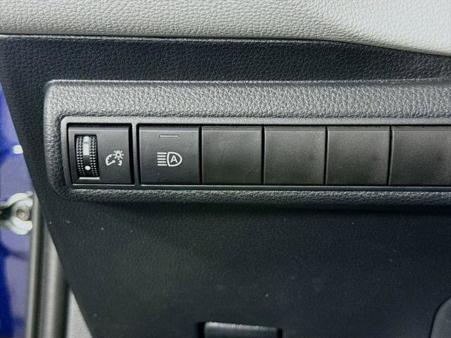 Certified 2023 Toyota Corolla SE w/ SE Premium Package FWD image 19