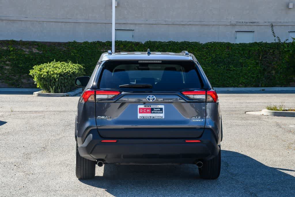 Used 2024 Toyota RAV4 LE AWD/4WD image 8