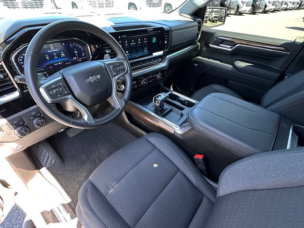Used 2024 Chevrolet Silverado 1500 RST w/ Redline Edition AWD/4WD image 22