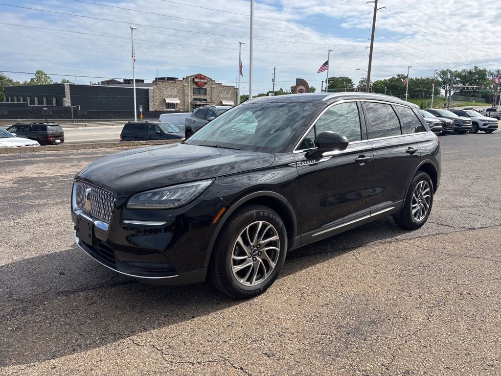Used 2022 Lincoln Corsair AWD w/ Equipment Group 101A image 3