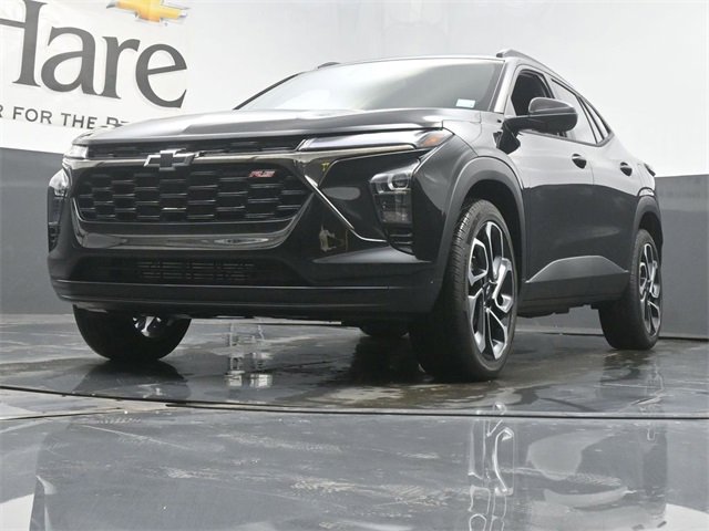 New 2026 Chevrolet Trax RS w/ Sunroof Package image 4