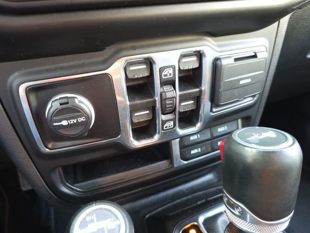 Used 2023 Jeep Wrangler Unlimited Sahara w/ Cold Weather Group image 28