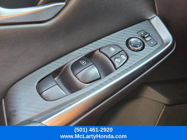 Used 2025 Nissan Sentra SR FWD image 31