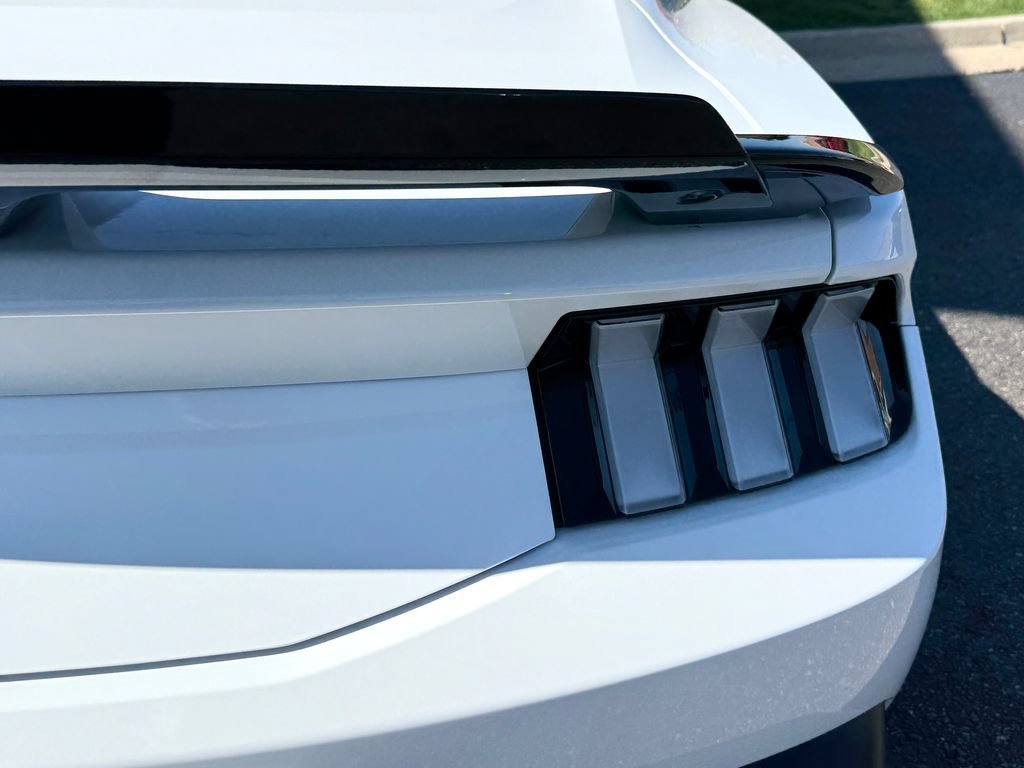 Used 2024 Ford Mustang GT RWD image 8