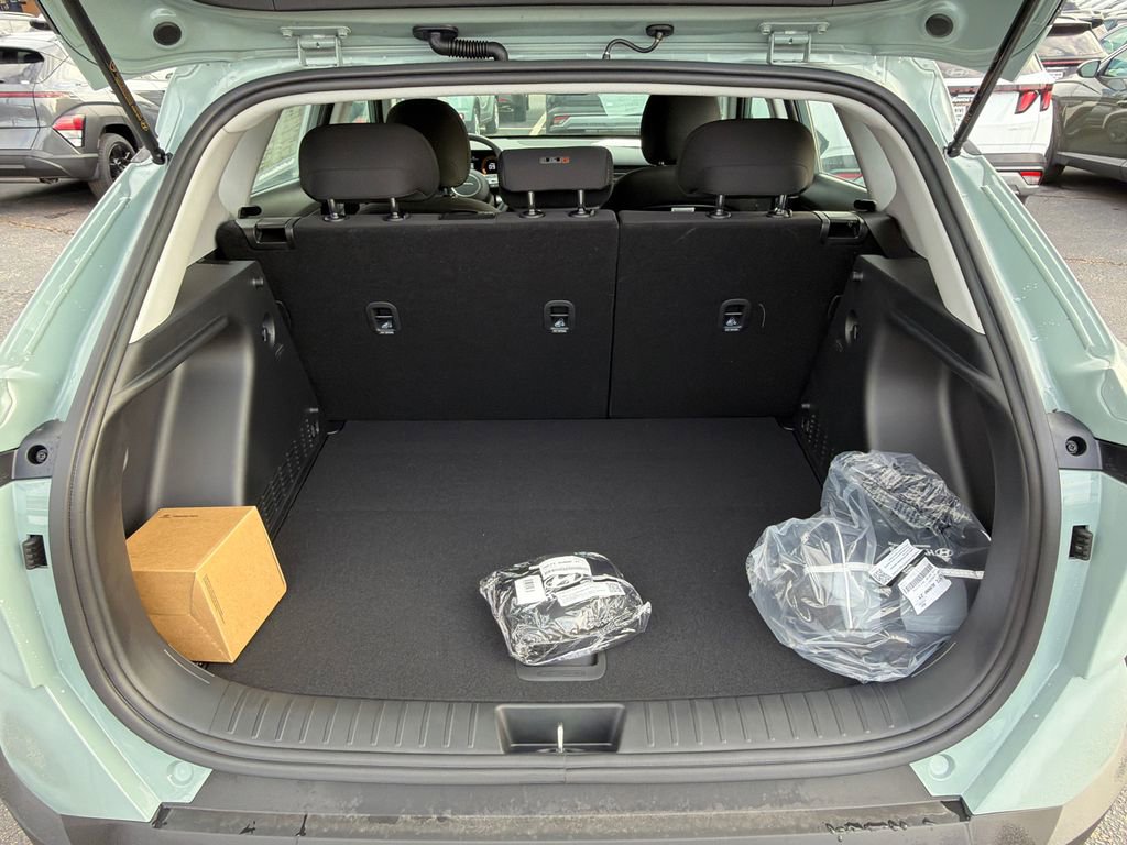 New 2026 Hyundai Kona SE image 18