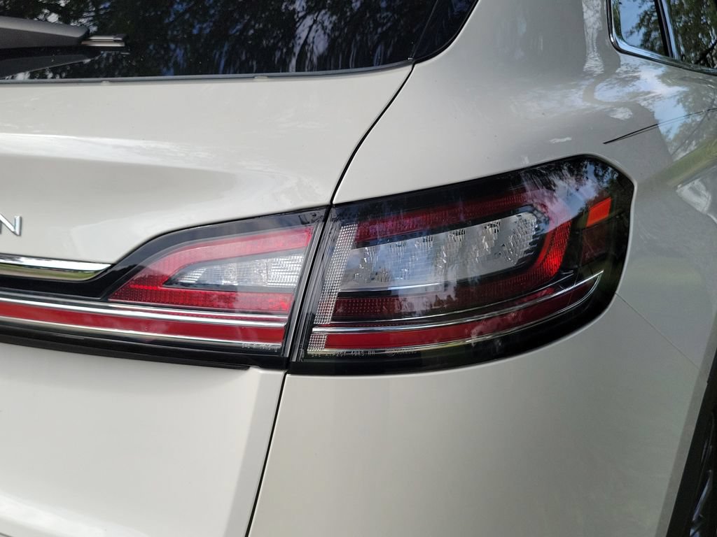 Used 2023 Lincoln Nautilus Reserve FWD image 23
