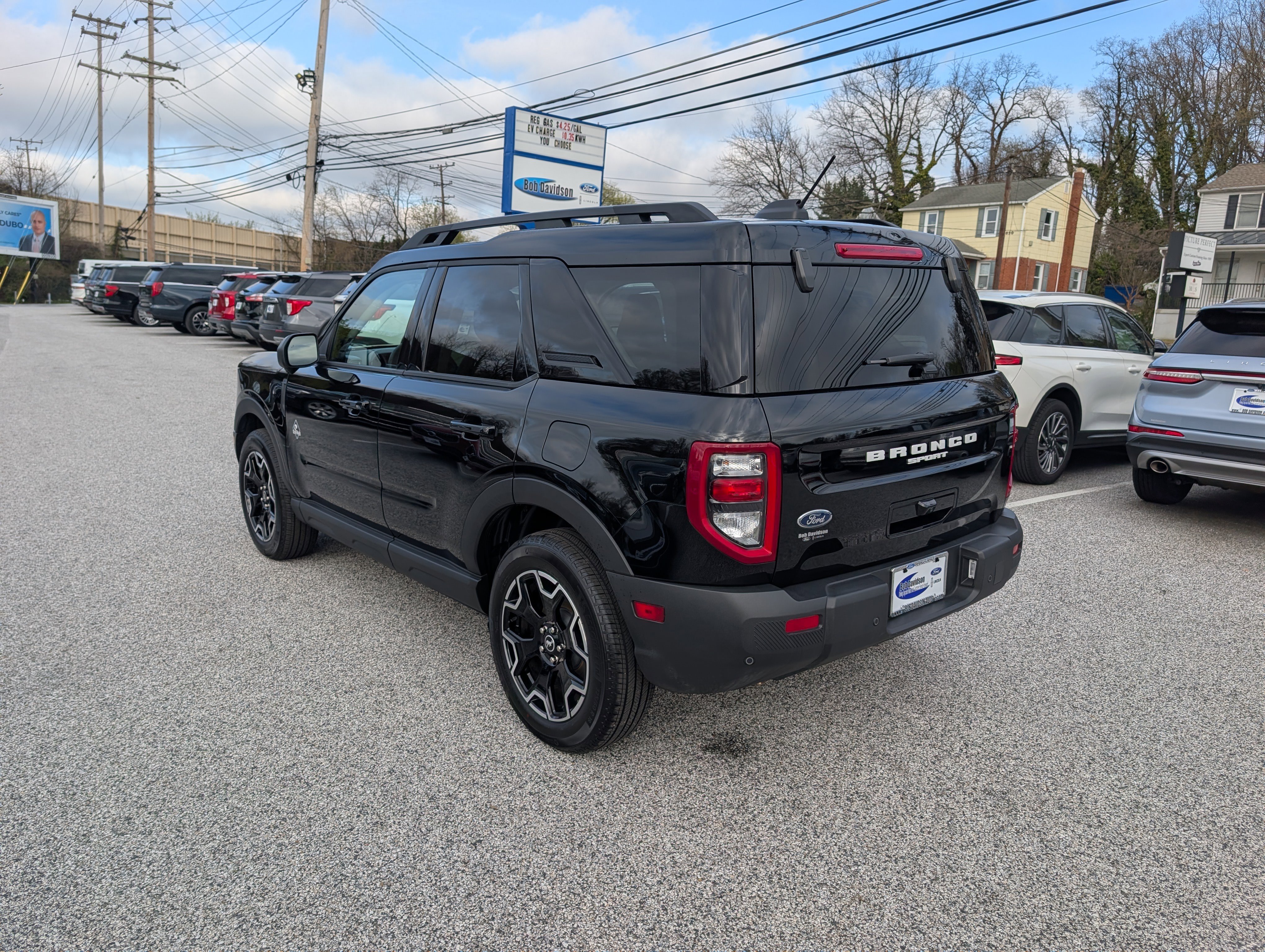 Certified 2025 Ford Bronco Sport Outer Banks w/ Outer Banks Tech Package+ AWD/4WD image 5