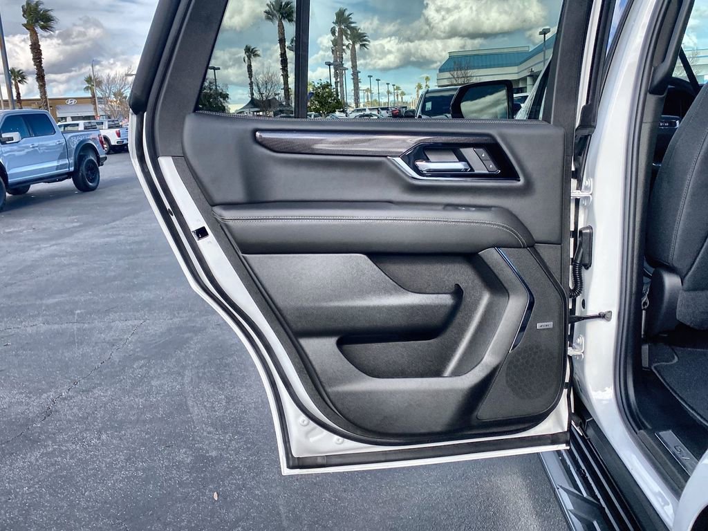 New 2026 GMC Yukon Elevation image 33