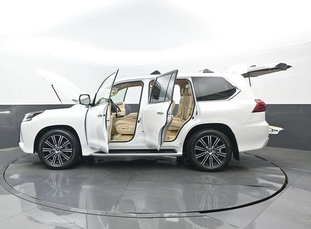Used 2021 Lexus LX 570 4WD w/ Luxury Package image 38