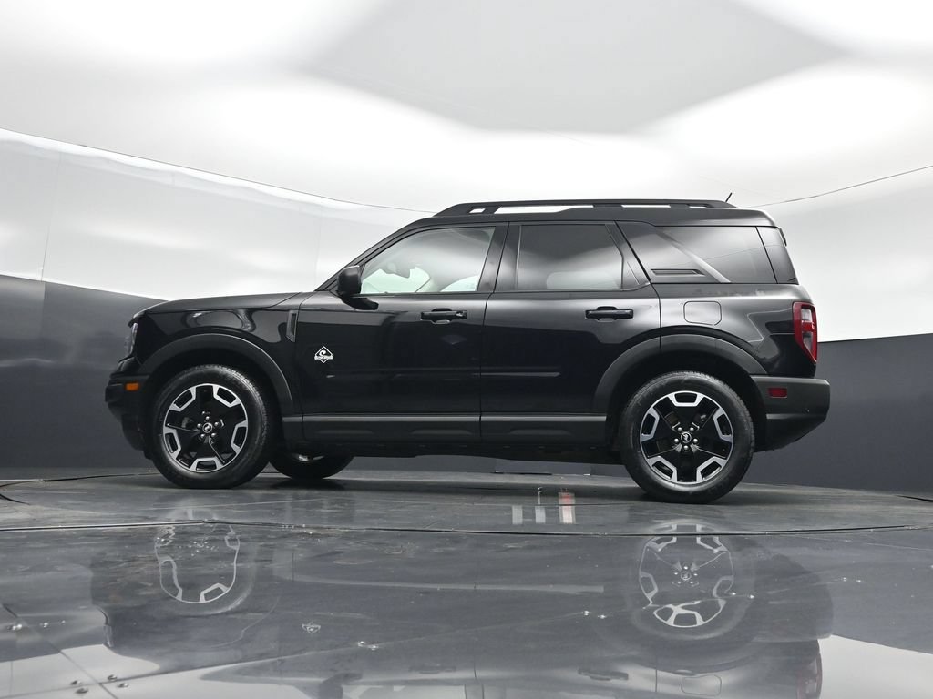 Used 2023 Ford Bronco Sport Outer Banks w/ Tech Package AWD/4WD image 8