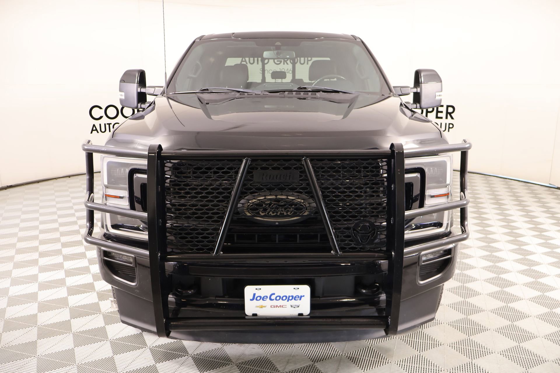 Used 2022 Ford F250 Lariat w/ Black Appearance Package image 10